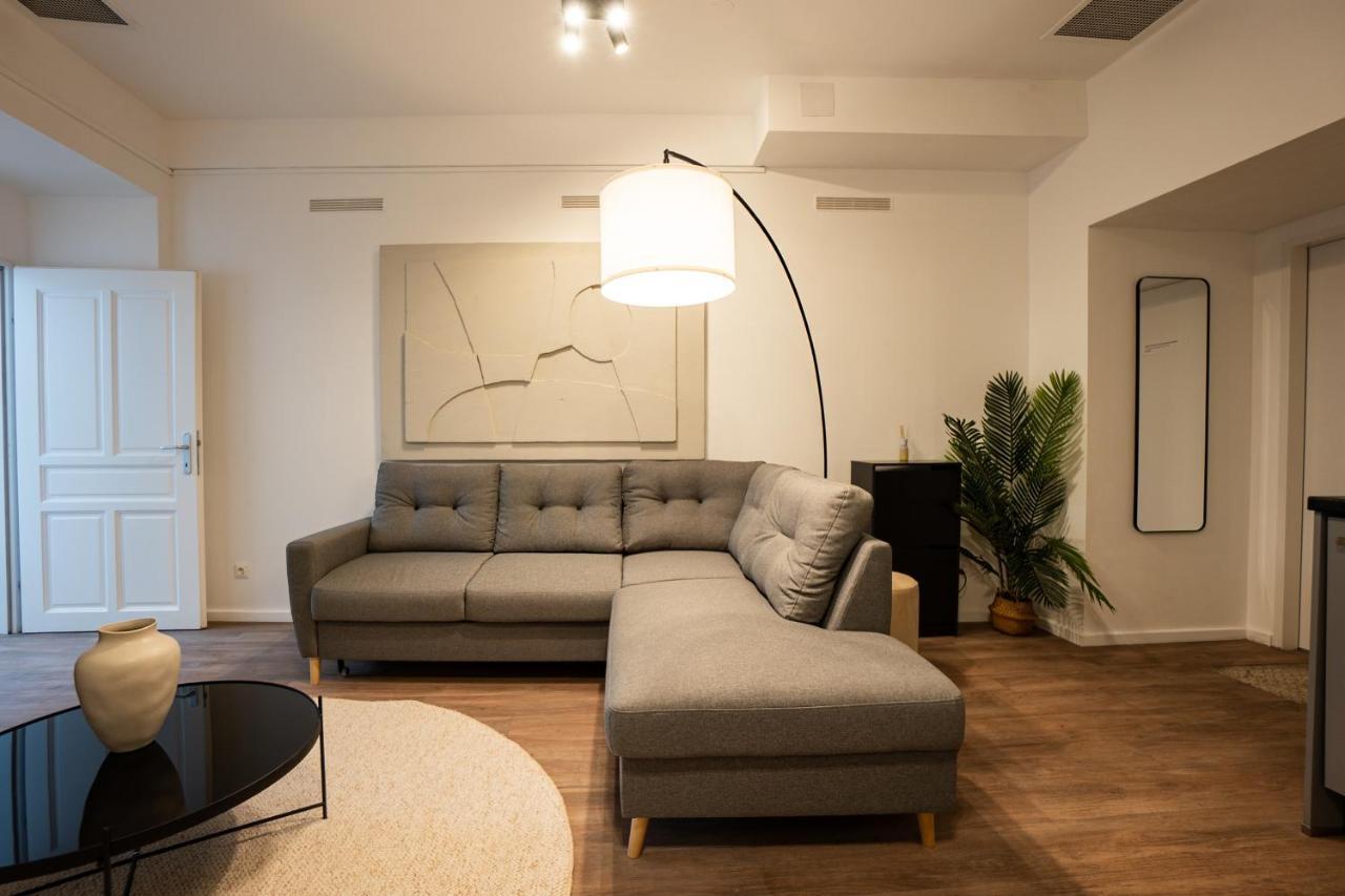 Stylish Apartment With Dedicated Working Space And Super King-Size Bed Located Between City Centre And Donau River Viena Exterior foto