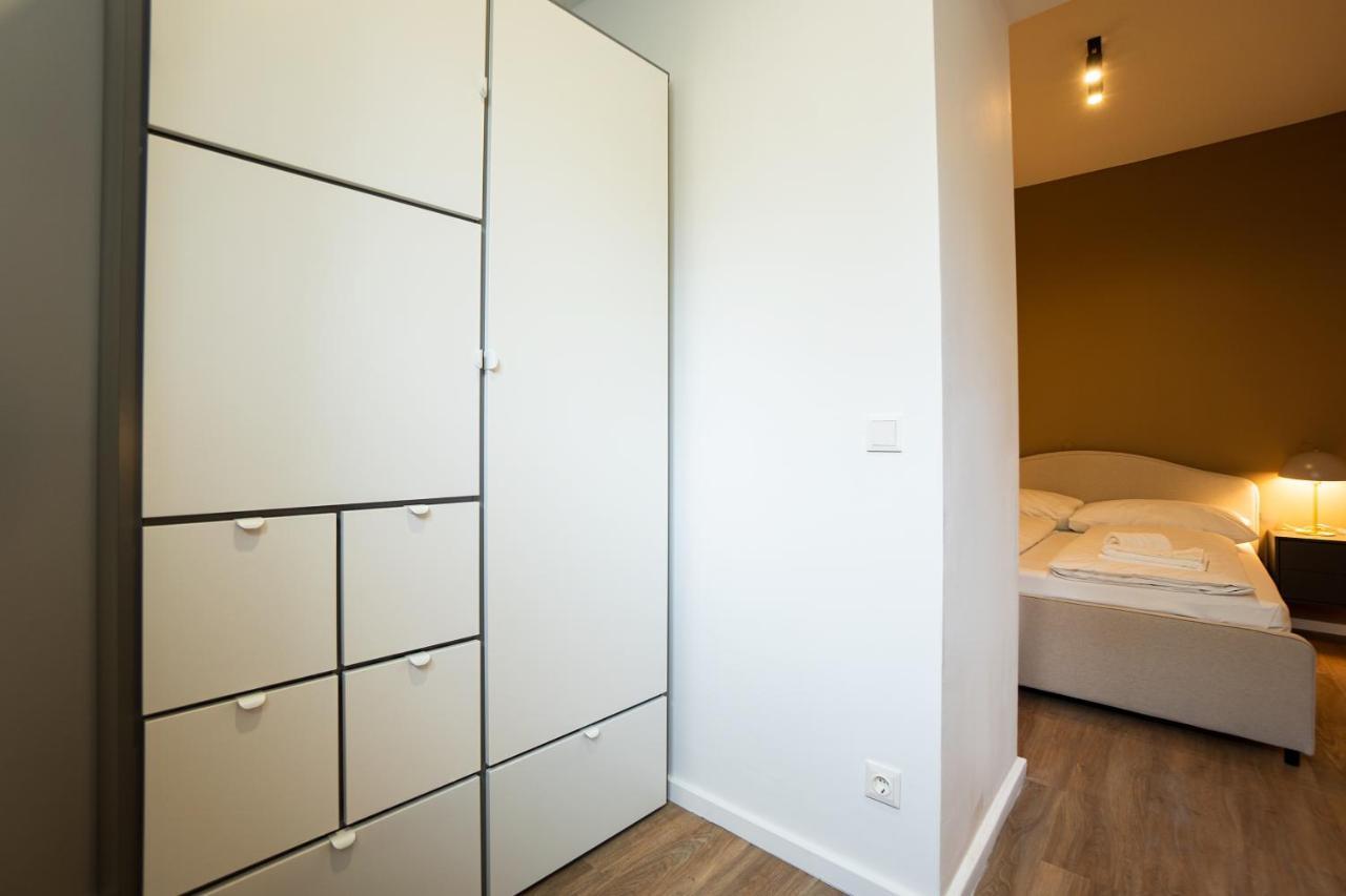 Stylish Apartment With Dedicated Working Space And Super King-Size Bed Located Between City Centre And Donau River Viena Exterior foto