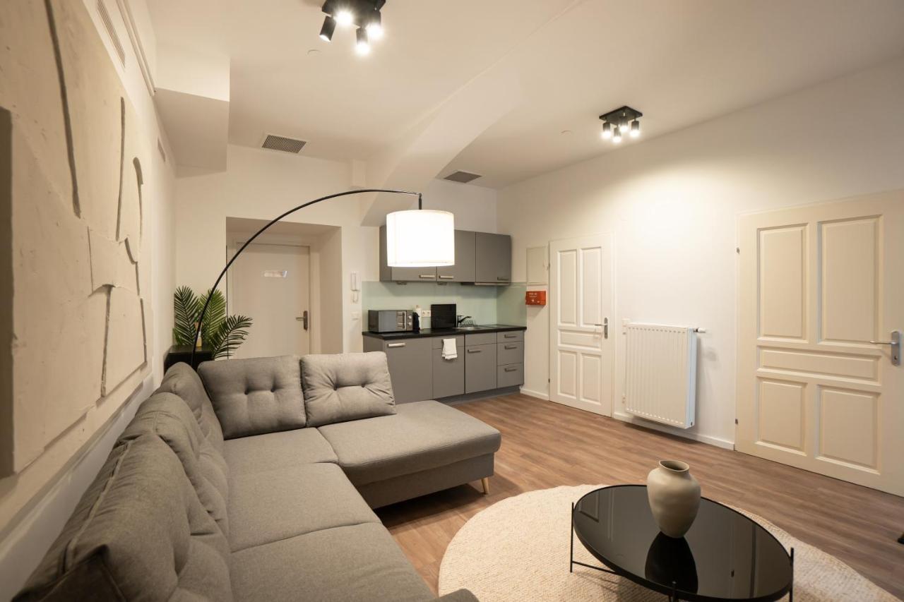 Stylish Apartment With Dedicated Working Space And Super King-Size Bed Located Between City Centre And Donau River Viena Exterior foto